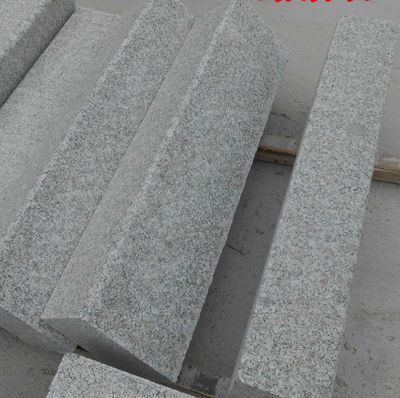 芝麻灰花崗巖側石價格及加工指南